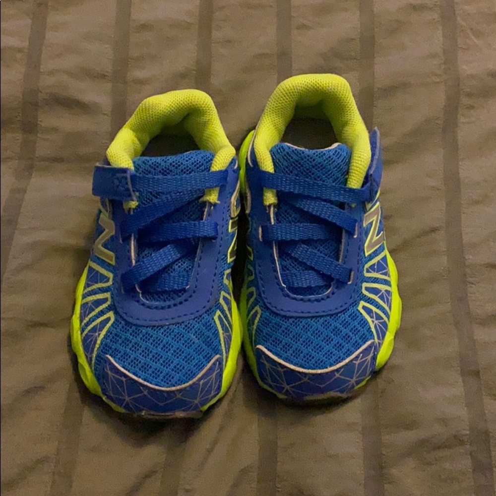 Baby New Balance shoes. Toddler size 4.